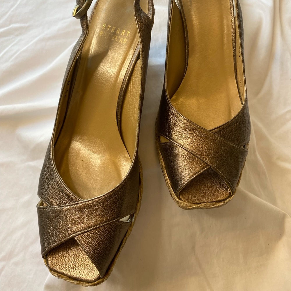 Stuart Weizmann Sling Wedge